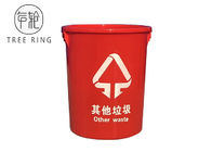 लाल रंग 100L प्लास्टिक खाद्य भंडारण बाल्टी और सूखी खाद्य पैकेजिंग के लिए संभालती है